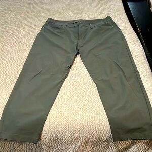 Lululemon ABC Classic 5 Pocket Pants 35x28